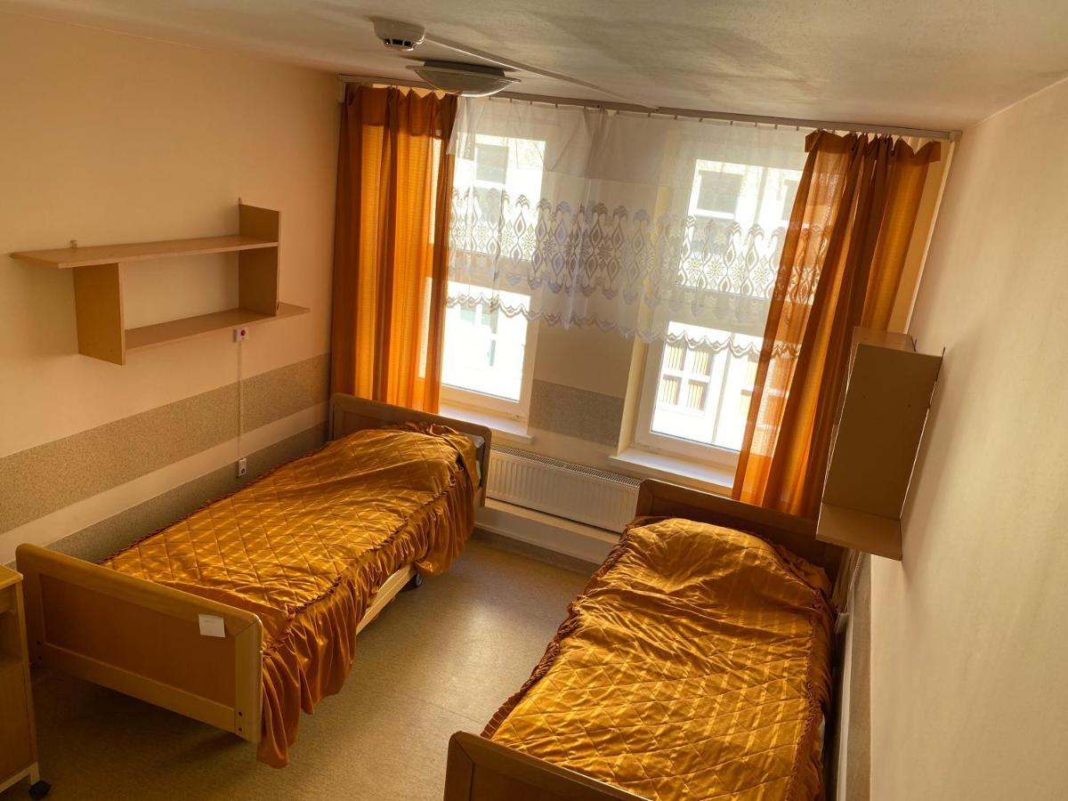 Dom Opieki Nestor Hotel วอร์ซอ ภายนอก รูปภาพ